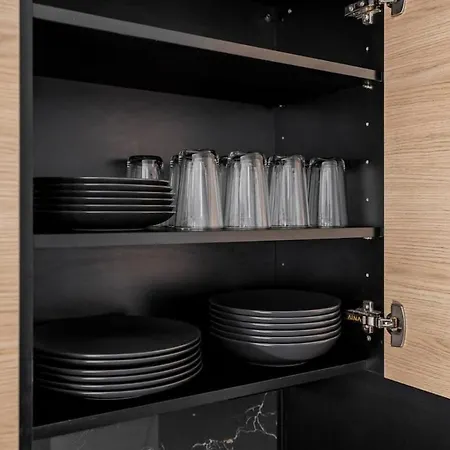 Lux Eight - Spacious 2br | 6 Guests *