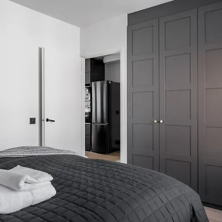 Lux Eight - Spacious 2br | 6 Guests Turku