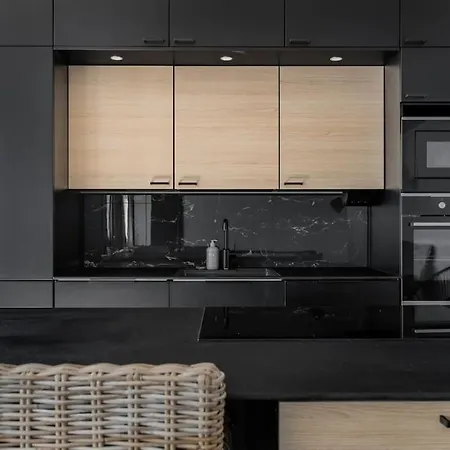 Διαμέρισμα Luxeight Spacious 2br For 6 Guest Location