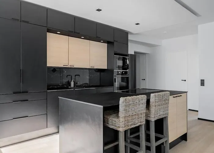 Luxeight Spacious 2br For 6 Guest Location Διαμέρισμα *