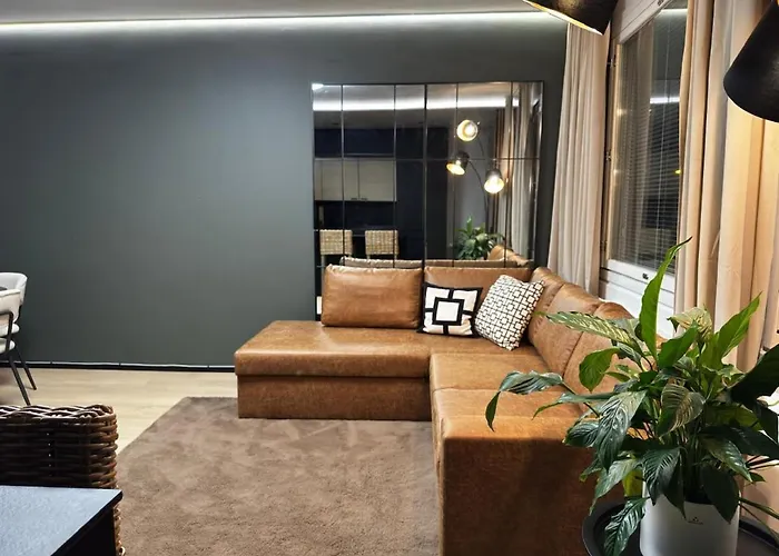 Luxeight Spacious 2br For 6 Guest Location